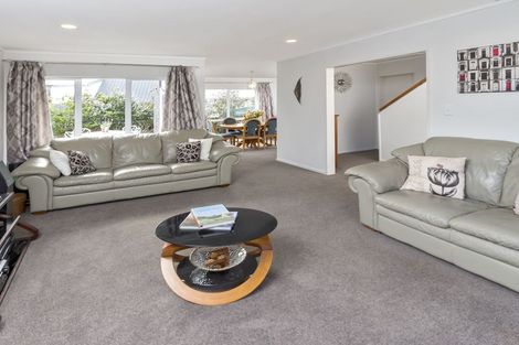 Photo of property in 2/47 Orangewood Drive, Northpark, Auckland, 2013