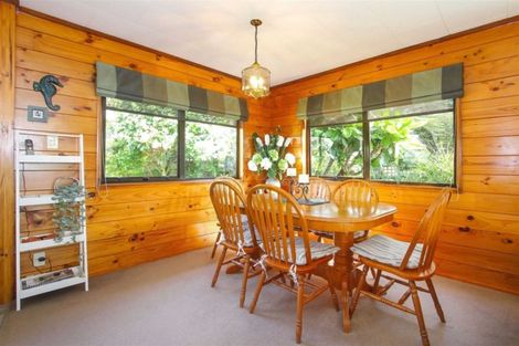 Photo of property in 2/9 Bronzewing Terrace, Unsworth Heights, Auckland, 0632