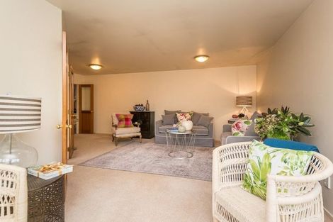 Photo of property in 9a Shaftesbury Street, Avonhead, Christchurch, 8042