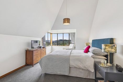 Photo of property in 50 Amapur Drive, Khandallah, Wellington, 6035