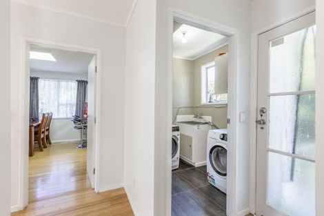 Photo of property in 28 Hobby Avenue, Birkdale, Auckland, 0626