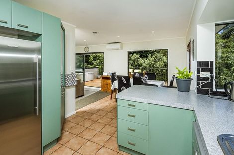 Photo of property in 71a Gledstane Road, Stanmore Bay, Whangaparaoa, 0932