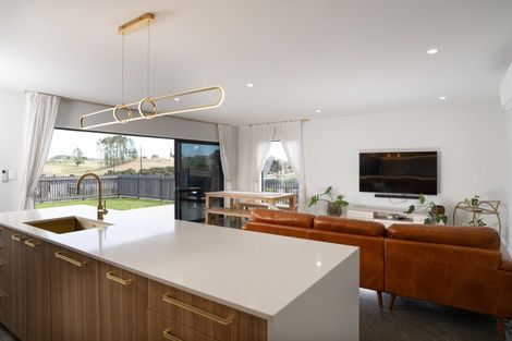 Photo of property in 2 Taeore Lane, Raglan, 3225