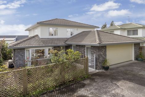 Photo of property in 2/47 Orangewood Drive, Northpark, Auckland, 2013