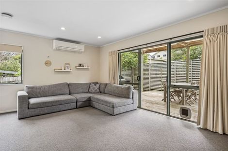 Photo of property in 103a Brian Crescent, Stanmore Bay, Whangaparaoa, 0932