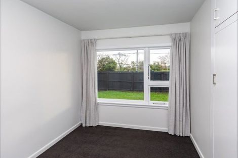 Photo of property in 94 Avondale Road, Avondale, Christchurch, 8061