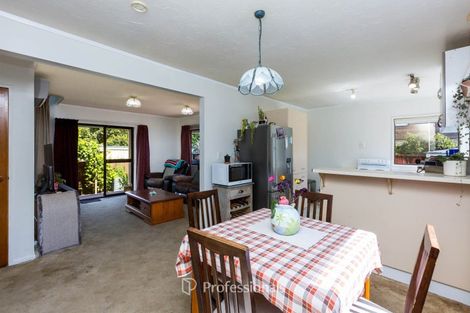 Photo of property in 2/25 Memphis Grove, Totara Park, Upper Hutt, 5018