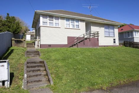 Photo of property in 172 Champion Street, Cannons Creek, Porirua, 5024