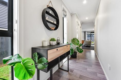 Photo of property in 2/64 Cabourne Drive, Glenview, Hamilton, 3206