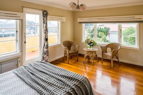 Photo of property in 147 Muritai Road, Eastbourne, Lower Hutt, 5013