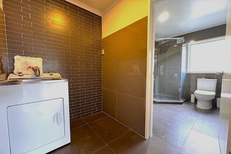 Photo of property in 50 Corricvale Way, Northcross, Auckland, 0630