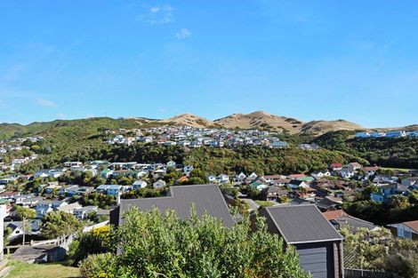 Photo of property in 4 Tatum Way, Johnsonville, Wellington, 6037