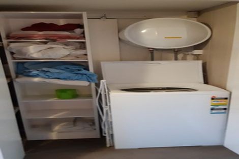 Photo of property in 48 Landsdowne Terrace, Cashmere, Christchurch, 8022