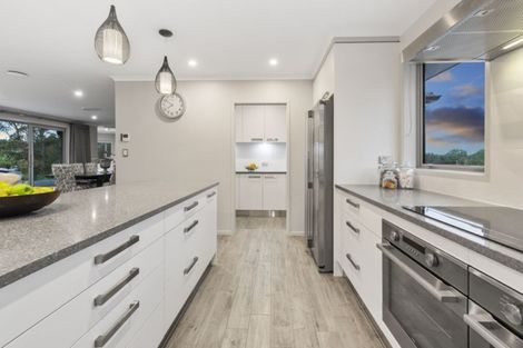 Photo of property in 4 Maddies Road, Kaukapakapa, 0873