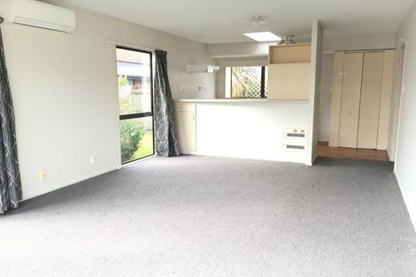 Photo of property in 33j Peverel Street, Riccarton, Christchurch, 8011