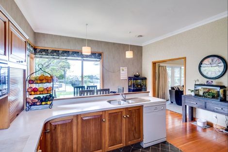 Photo of property in 755 Main North Road, Bay View, Napier, 4182