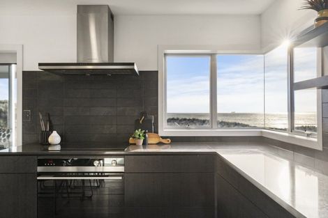 Photo of property in 357b Oceanbeach Road, Mount Maunganui, 3116