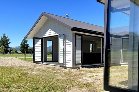 Photo of property in 2 Balfour Way, Hanmer Springs, 7334