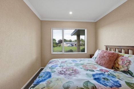 Photo of property in 2a Elizabeth Grove, Stratford, 4332