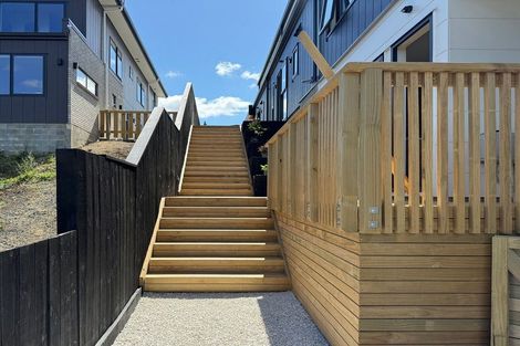Photo of property in 30 Ridgehill Rise, Flat Bush, 2019
