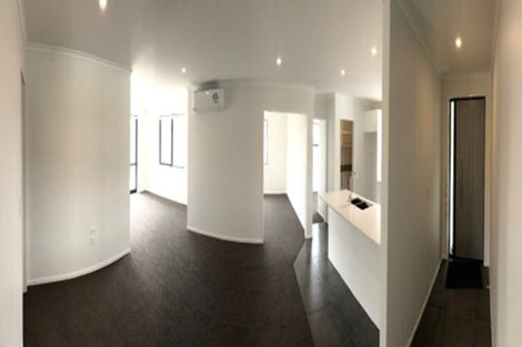 Photo of property in 10 James Elliot Way, Pokeno, 2402