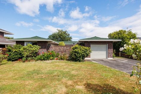 Photo of property in 14 Wedgwood Grove, Highbury, Palmerston North, 4412