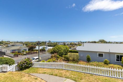 Photo of property in 47 Paynters Avenue, Strandon, New Plymouth, 4312
