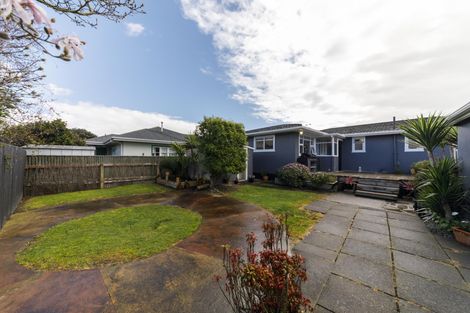 Photo of property in 10 Saint Albans Avenue, Hokowhitu, Palmerston North, 4410