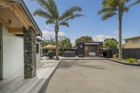 Photo of property in 33 Mccormick Place, Pauanui, Hikuai, 3579