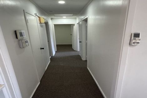 Photo of property in 2/224 Massey Road, Mangere East, Auckland, 2024