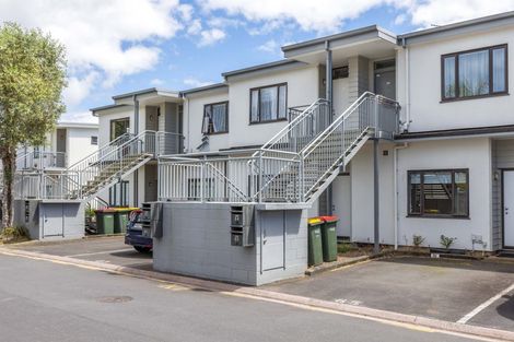 Photo of property in The Grange, 82/92 Bush Road, Albany, Auckland, 0632
