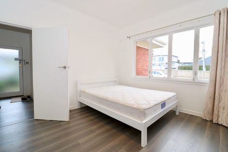 Photo of property in 182 Bucklands Beach Road, Bucklands Beach, Auckland, 2012