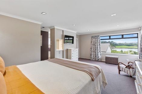 Photo of property in 4 Kororako Grove, Whalers Gate, New Plymouth, 4310