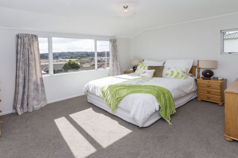 Photo of property in 2/47 Orangewood Drive, Northpark, Auckland, 2013