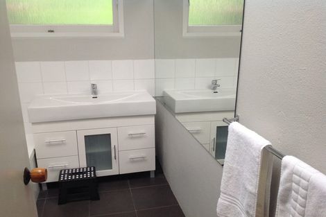 Photo of property in 35 Tremaine Avenue, Two Mile Bay, Taupo, 3330