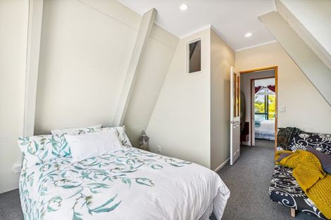 Photo of property in 10 Hastings Street, Waikanae Beach, Waikanae, 5036