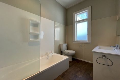 Photo of property in 11 Milverton Avenue, Hokowhitu, Palmerston North, 4410