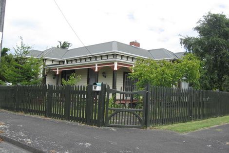 Photo of property in 38 Seddon Street, Aramoho, Whanganui, 4500