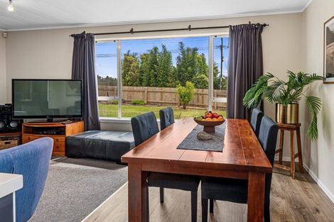 Photo of property in 57 View Road, Hikurangi, 0114