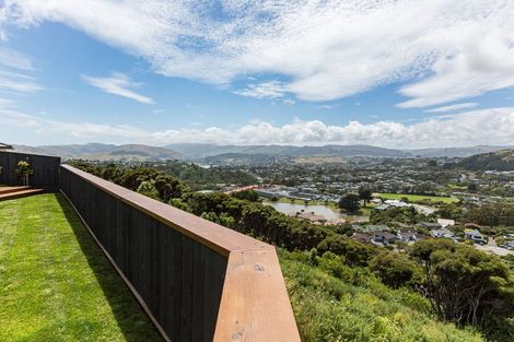 Photo of property in 22 Topsail Way, Whitby, Porirua, 5024