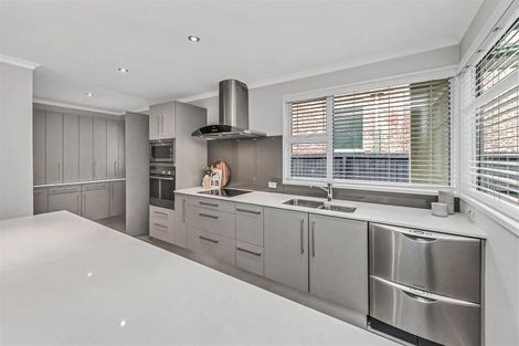 Photo of property in 27 Tui Street, Fendalton, Christchurch, 8041