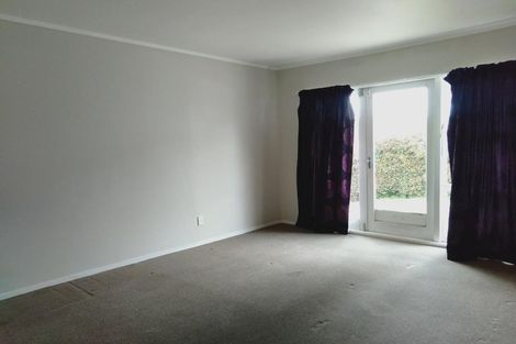 Photo of property in 110 Reeves Road, Pakuranga Heights, Auckland, 2010