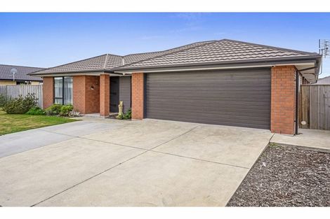 Photo of property in 8 Grasmere Close, Rangiora, 7400