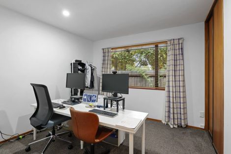 Photo of property in 2/37 Jennifer Street, Bryndwr, Christchurch, 8053