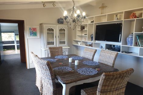 Photo of property in 15 Puriri Place, Tuateawa, Coromandel, 3583