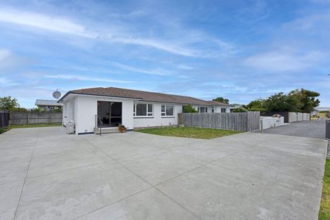 Photo of property in 2/69 Shortland Street, Wainoni, Christchurch, 8061