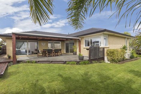 Photo of property in 2/4 Limerick Place, Dannemora, Auckland, 2016