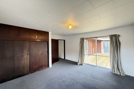 Photo of property in 6 Royal Park Drive, Parklands, Christchurch, 8083