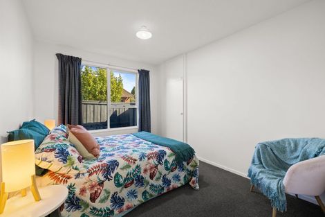 Photo of property in 12 Resolution Place, Bryndwr, Christchurch, 8053