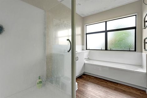 Photo of property in 57 George Crescent, Buckland, Pukekohe, 2677